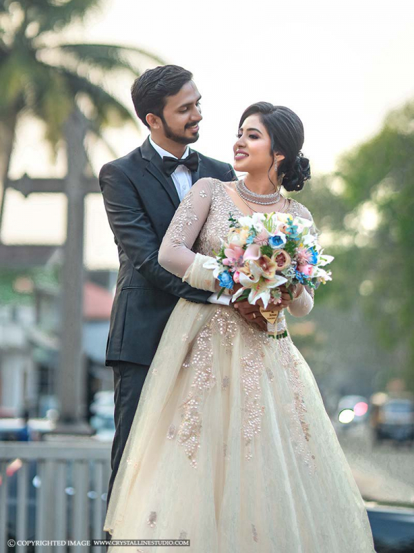 best Wedding Photographers In Thalayolaparambu