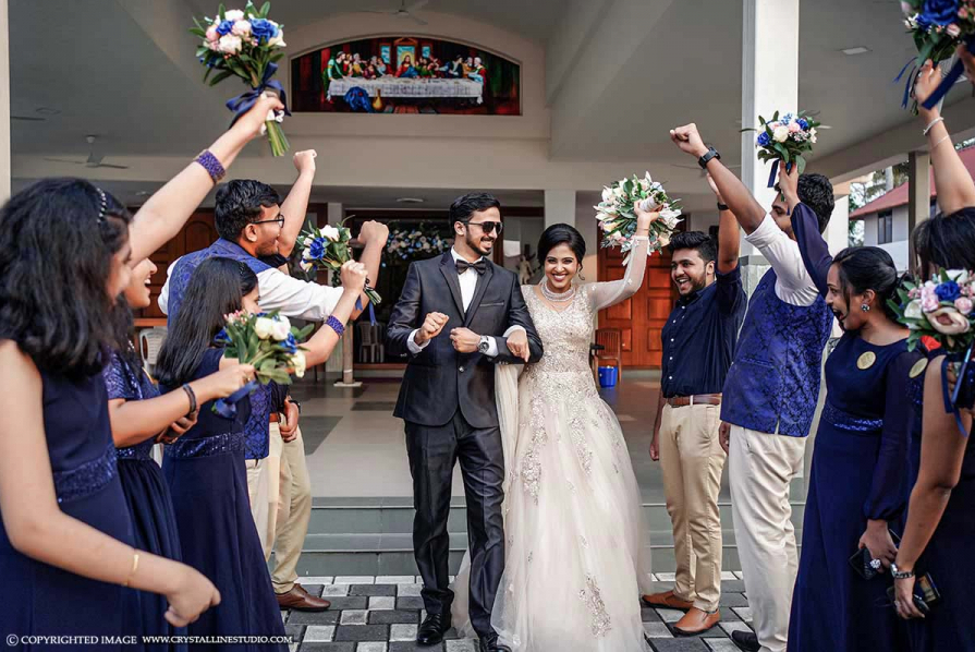 most popular wedding photographers In Thalayolaparambu