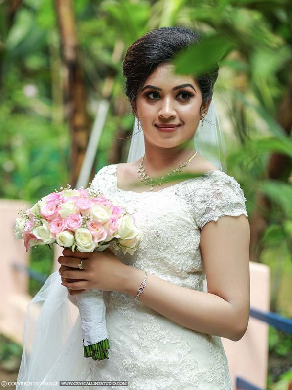 designer bridal gowns In Kerala