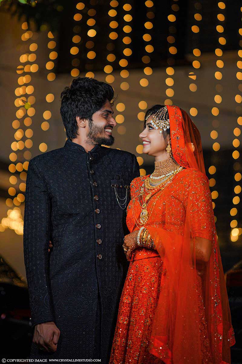 shaadi fashion | Wedding couple poses, Indian wedding couple photography, Bridal  photography poses