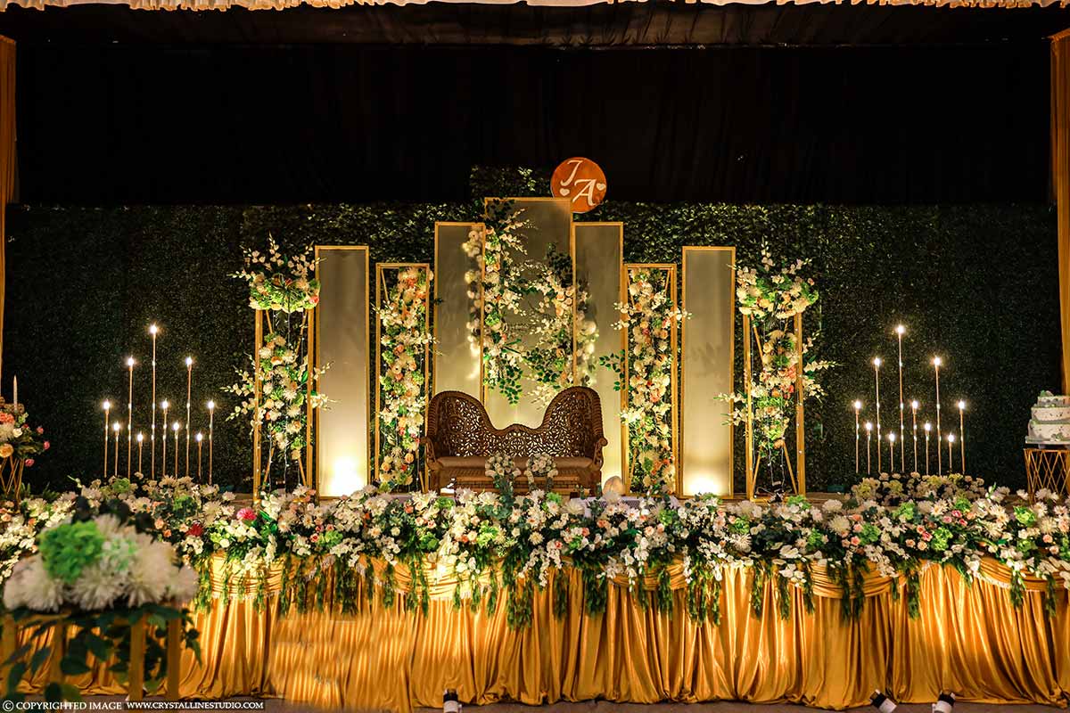 Best Christian Wedding Stage Photos in Kochi