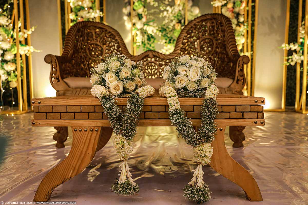 Famous Christian Wedding Stage Photos in Kochi