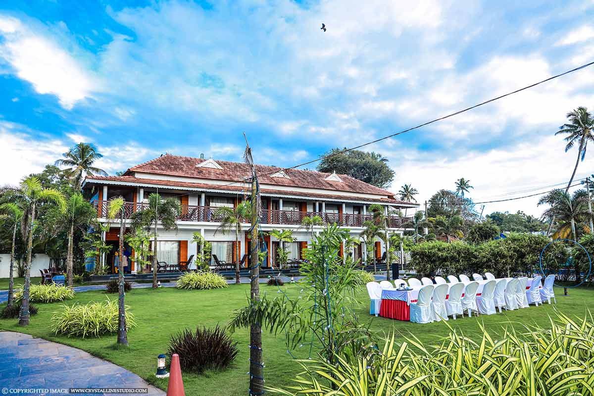 Resorts in Kumarakom Backwaters for weddings