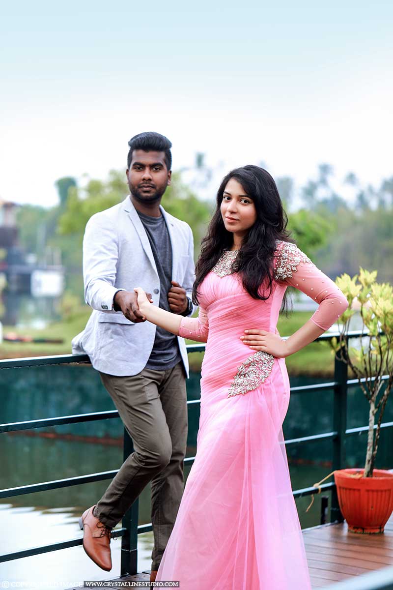 Viral Save The Date Photoshoot In Munnar