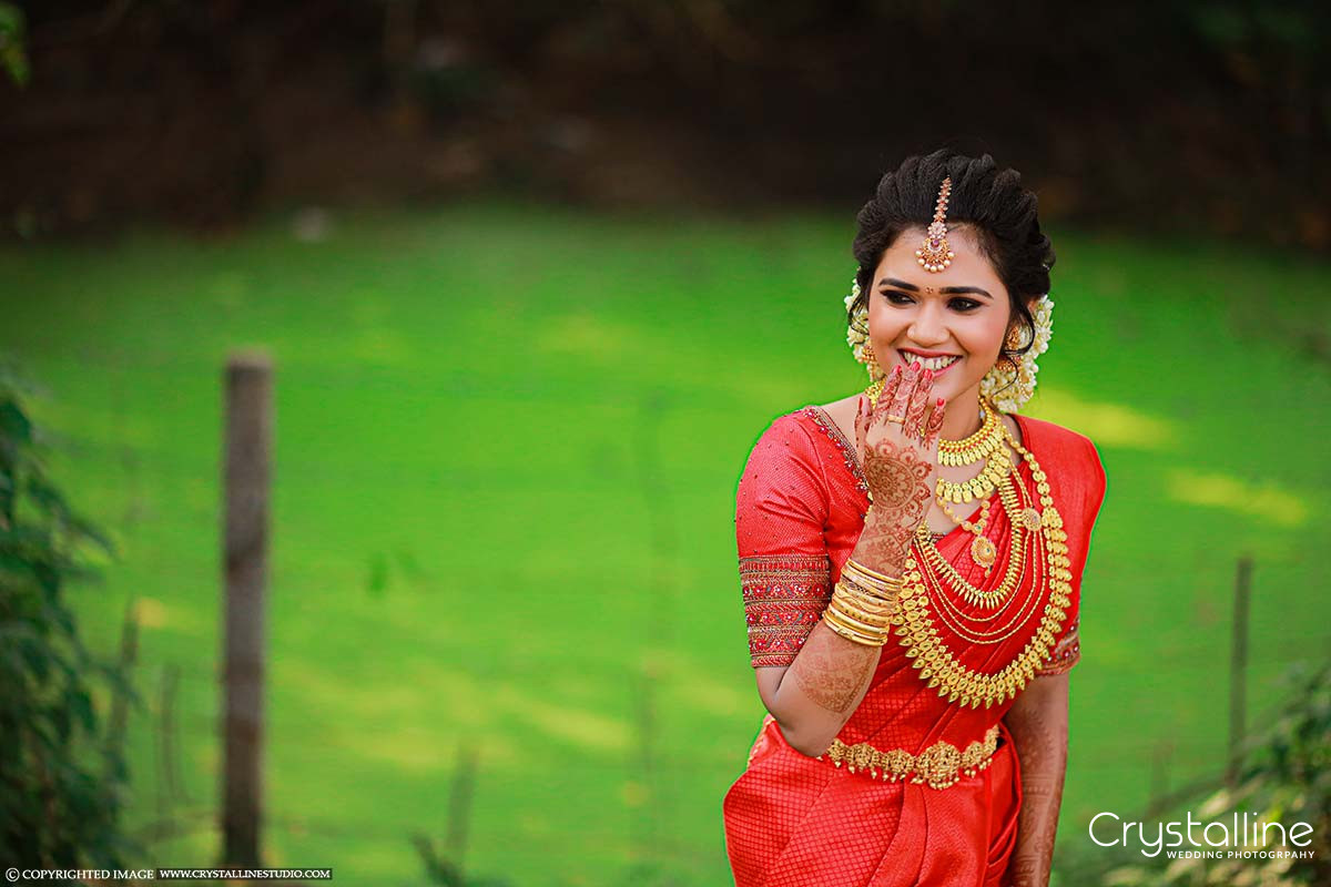 Kerala Bridal Makeovers | Mua:- @vikas.vks.makeupartist Follow @bridesof. kerala 🔥 🔥 🔥 #keralaweddingphotography #kerala #weddingstories  #blousedesigns #... | Instagram