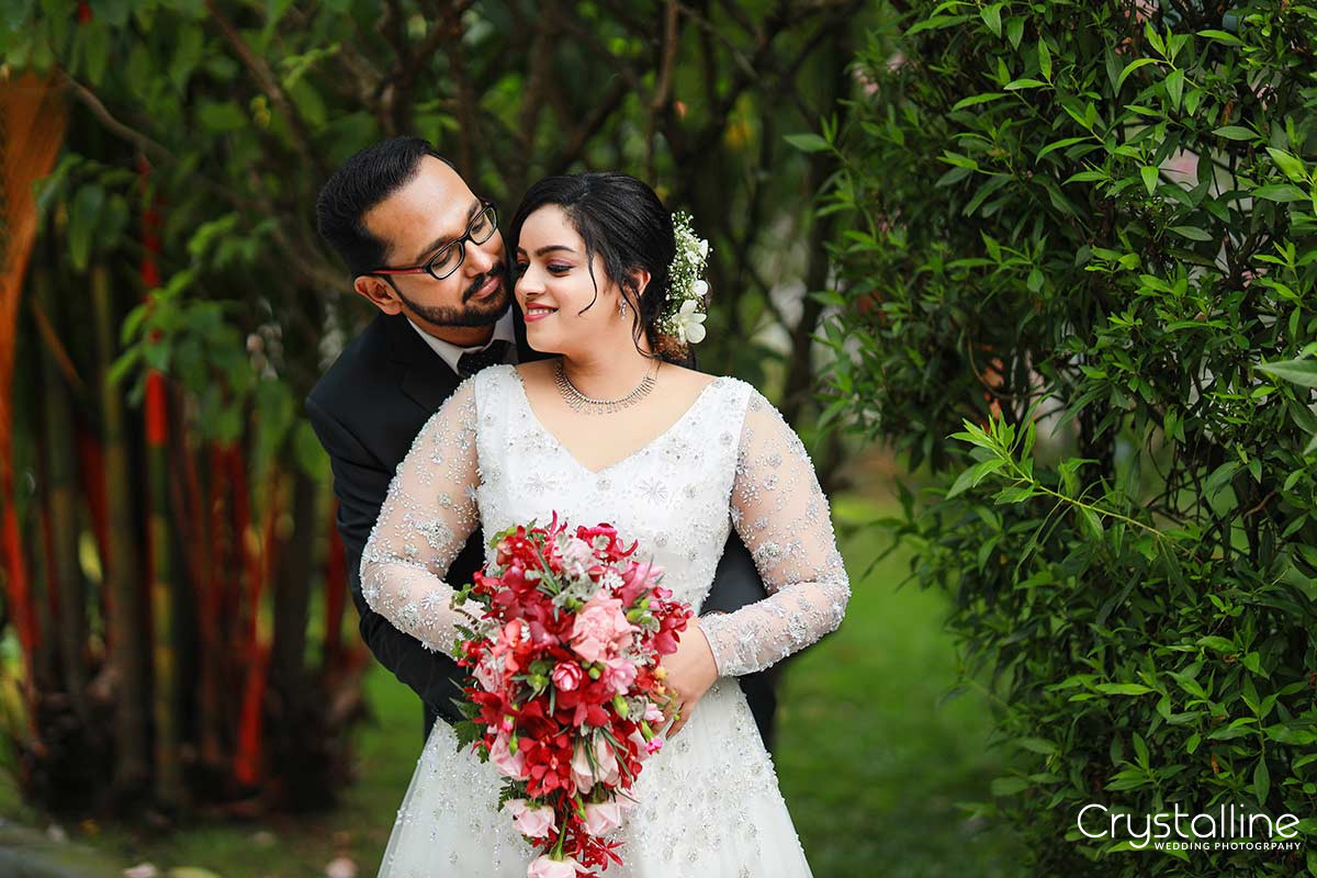 Best Christian Wedding Photographer in Irinjalakuda - Talking Pictures